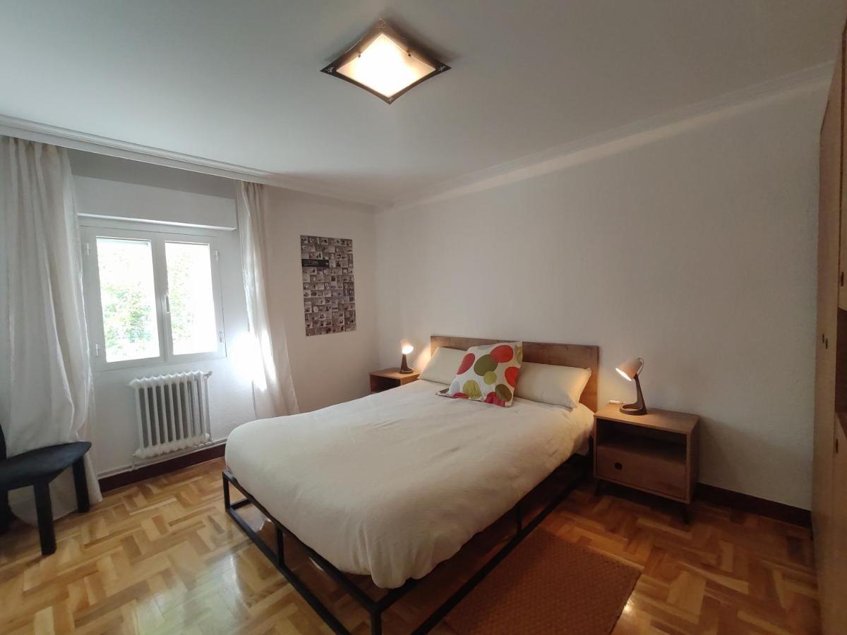 Apartamento Pamplona A 10 Minutos Del Centro المظهر الخارجي الصورة